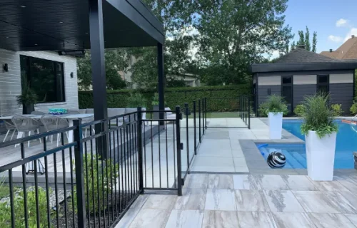 Clôture en fer à Québec