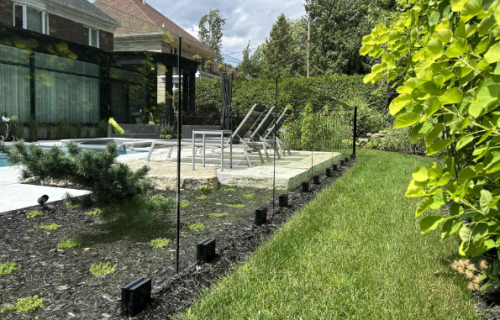 Clôture en verre sur spigots, 12mm, design épuré à Québec, Lévis, Charlesbourg